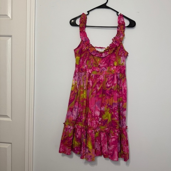 Maggy London Petites Pink Floral Ruffle Dress | Size 10P - Picture 1 of 7